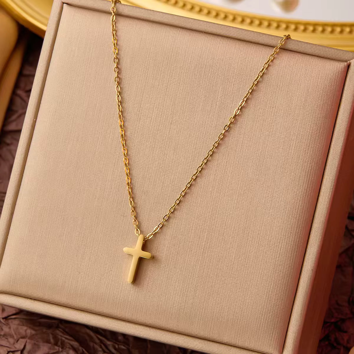 Fashionable Women's Jewelry, Simple Heart-shaped Letter square Water Drop Bow Heart Titanium Steel Necklace 18K Necklace Women