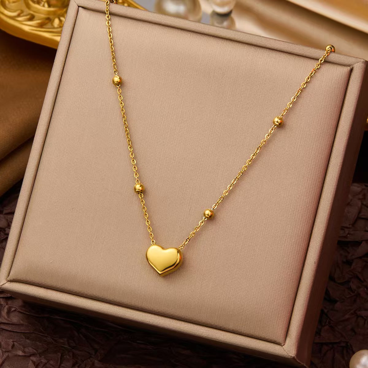 Fashionable Women's Jewelry, Simple Heart-shaped Letter square Water Drop Bow Heart Titanium Steel Necklace 18K Necklace Women