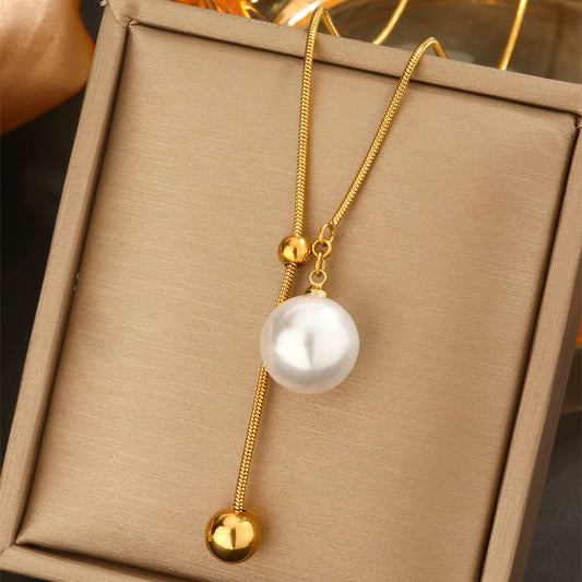 Hot Stainless Steel 18K Gold Pearl Shell Zircon Clover Heart Butterfly Letter Pendant Necklace Women Flower Bow Chain Necklace